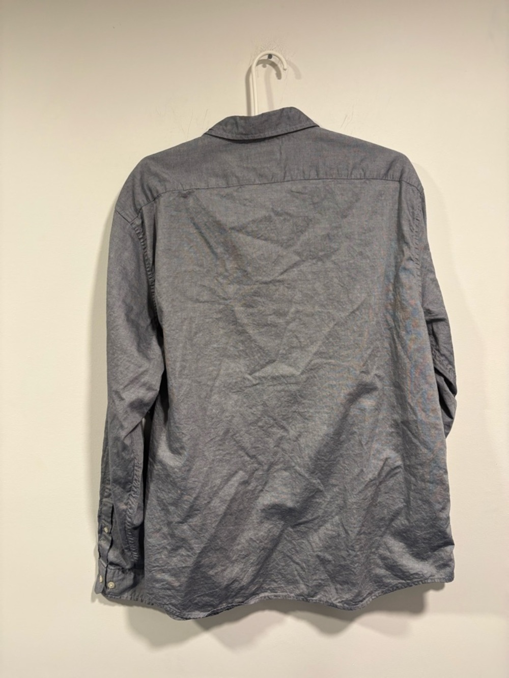 Banana Republic Men's gray Button-Down Shirt - Picture 8 of 8